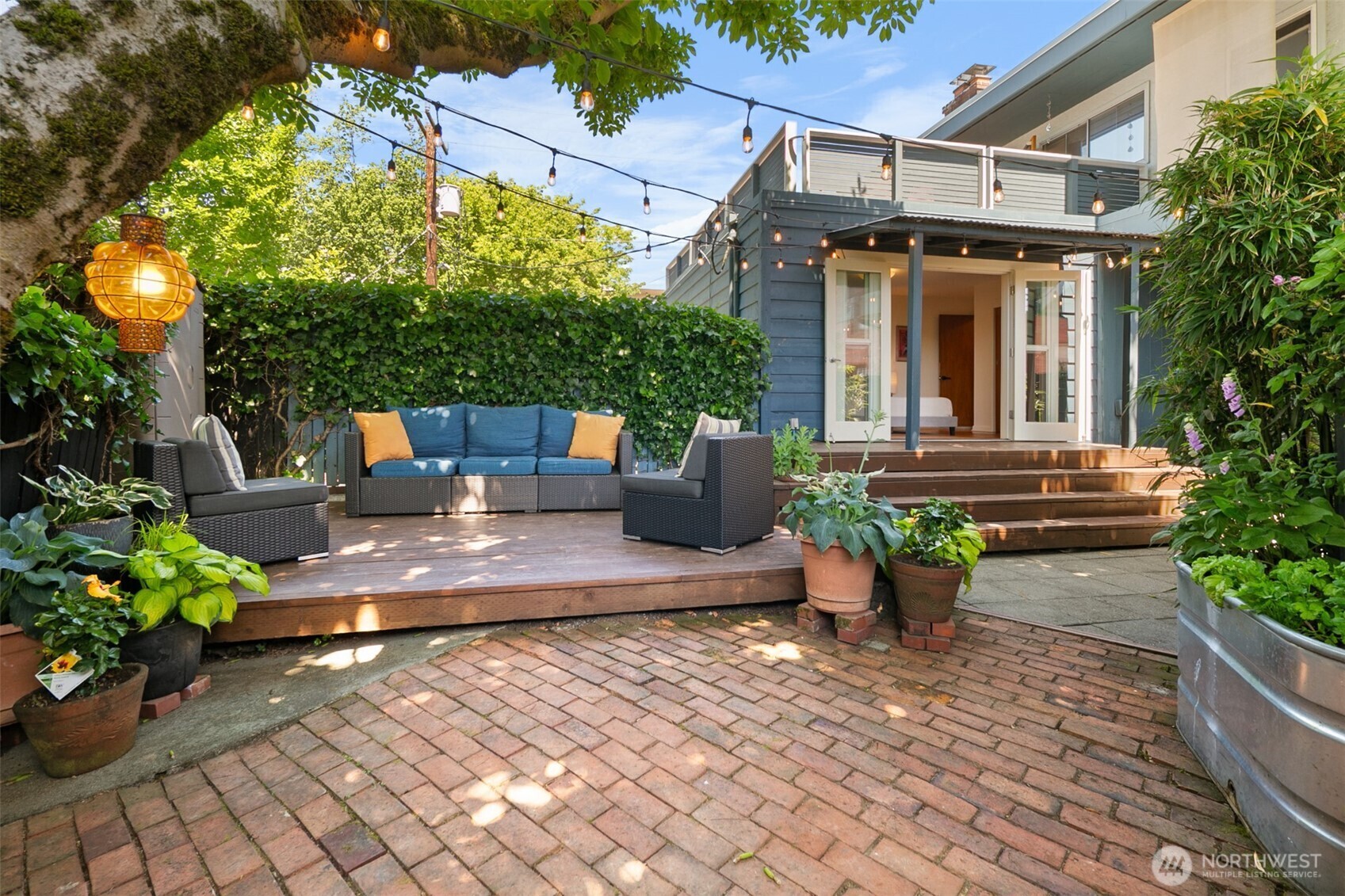 1111 E Harrison Street  Seattle WA 98102 photo