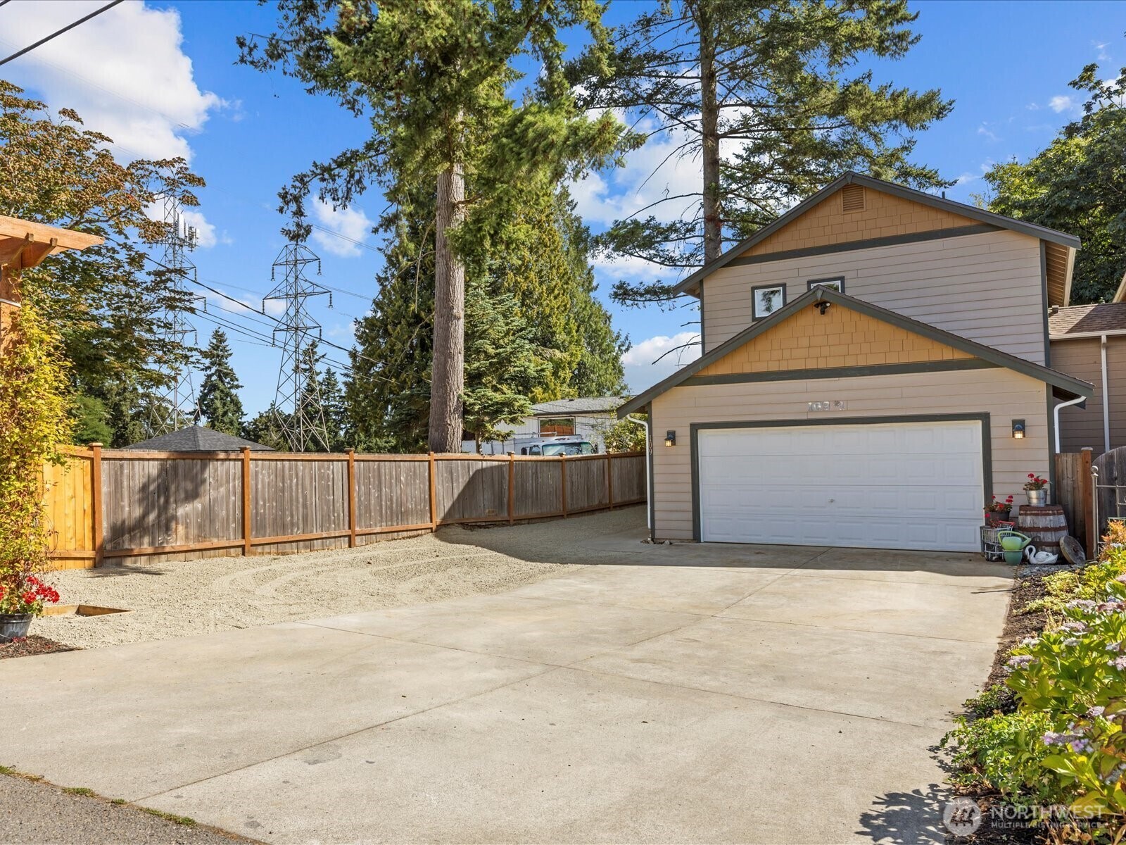 Property Photo:  109  203rd Place SW 1  WA 98036 