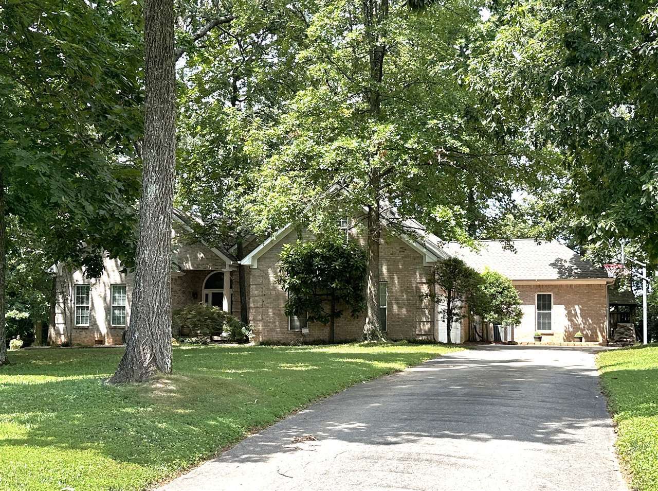 Property Photo:  3378 Red Oak Court  KY 42104 