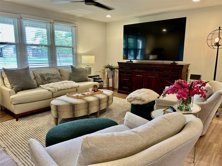 Property Photo: 1726 Karen Circle KY 42104