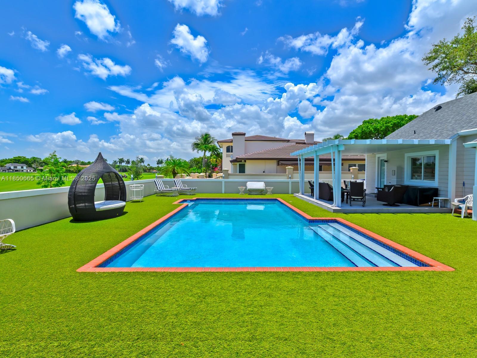 Property Photo: 16101 Aberdeen Way FL 33014