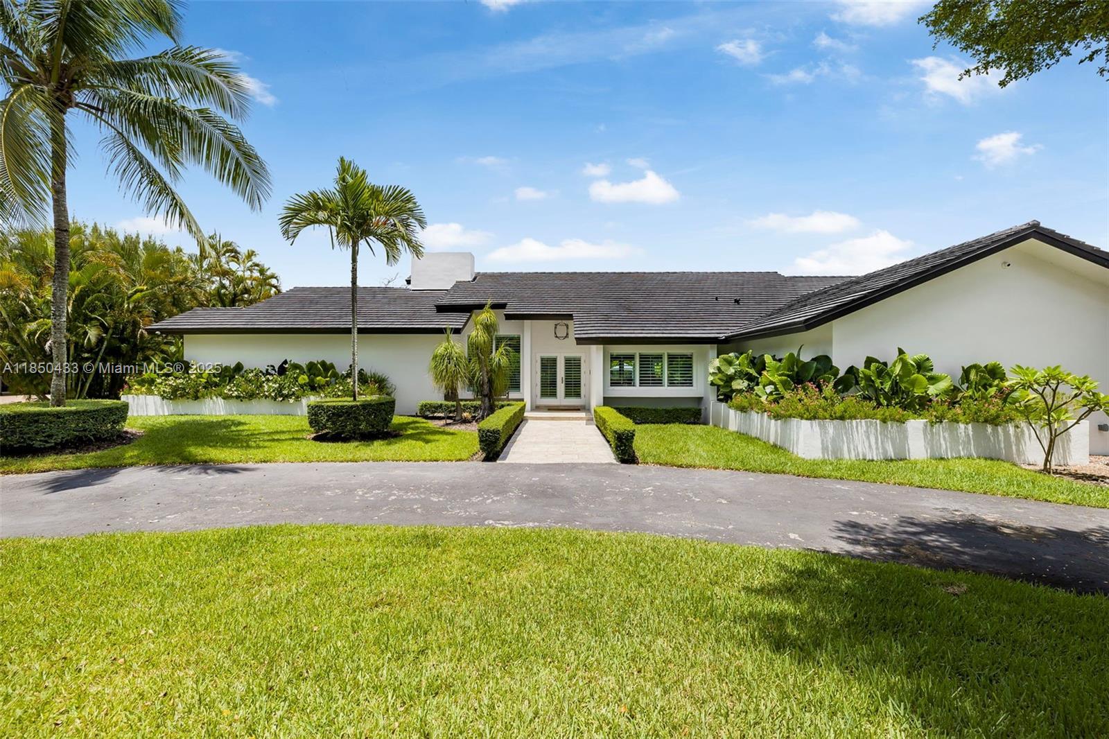 10404 SW 87th Ct  Miami FL 33176 photo