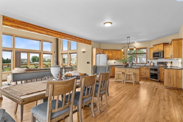 Property Photo:  3107 Mount Adams View Drive  WA 99353 