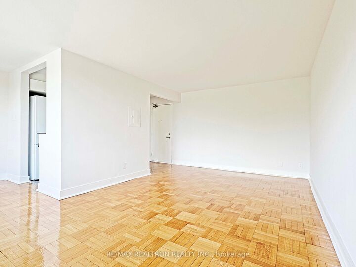 Property Photo:  1545 Bathurst Street 207  ON M5P 3H6 