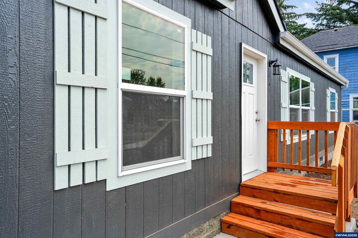 851 NW Alder St  Mill City OR 97360 photo