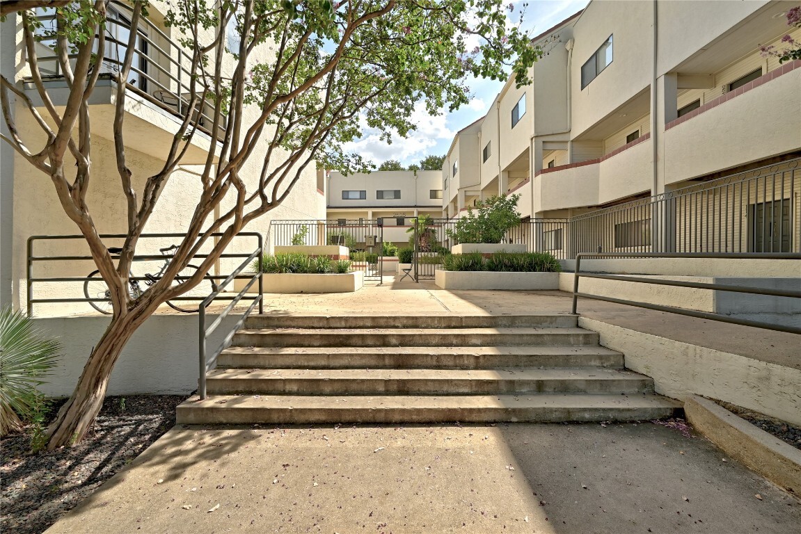 Property Photo: 2605 Enfield Road 111 TX 78703