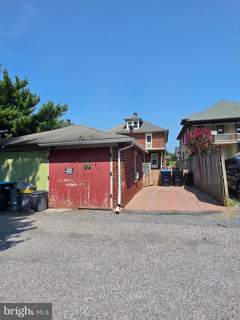Property Photo: 822 W Main Street PA 17078