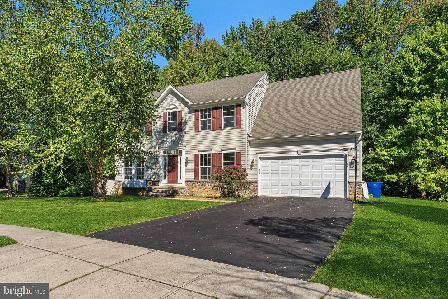 Property Photo:  406 Arnold Drive  NJ 08518 