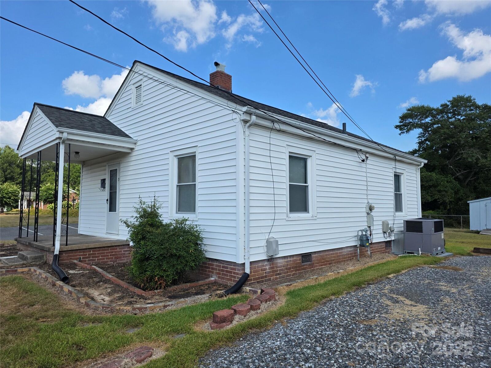 Property Photo:  906 Linwood Road  NC 28052 
