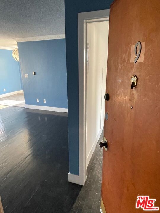 Property Photo:  417 N Ardmore Ave  CA 90004 