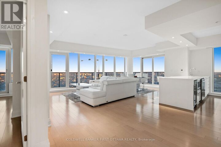 Property Photo: 805 Carling Avenue 3707 ON K1S 5W9