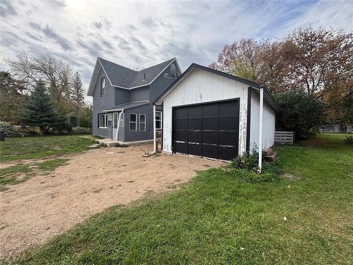 115 Queen Street North  Ninette MB R0K 1R0 photo