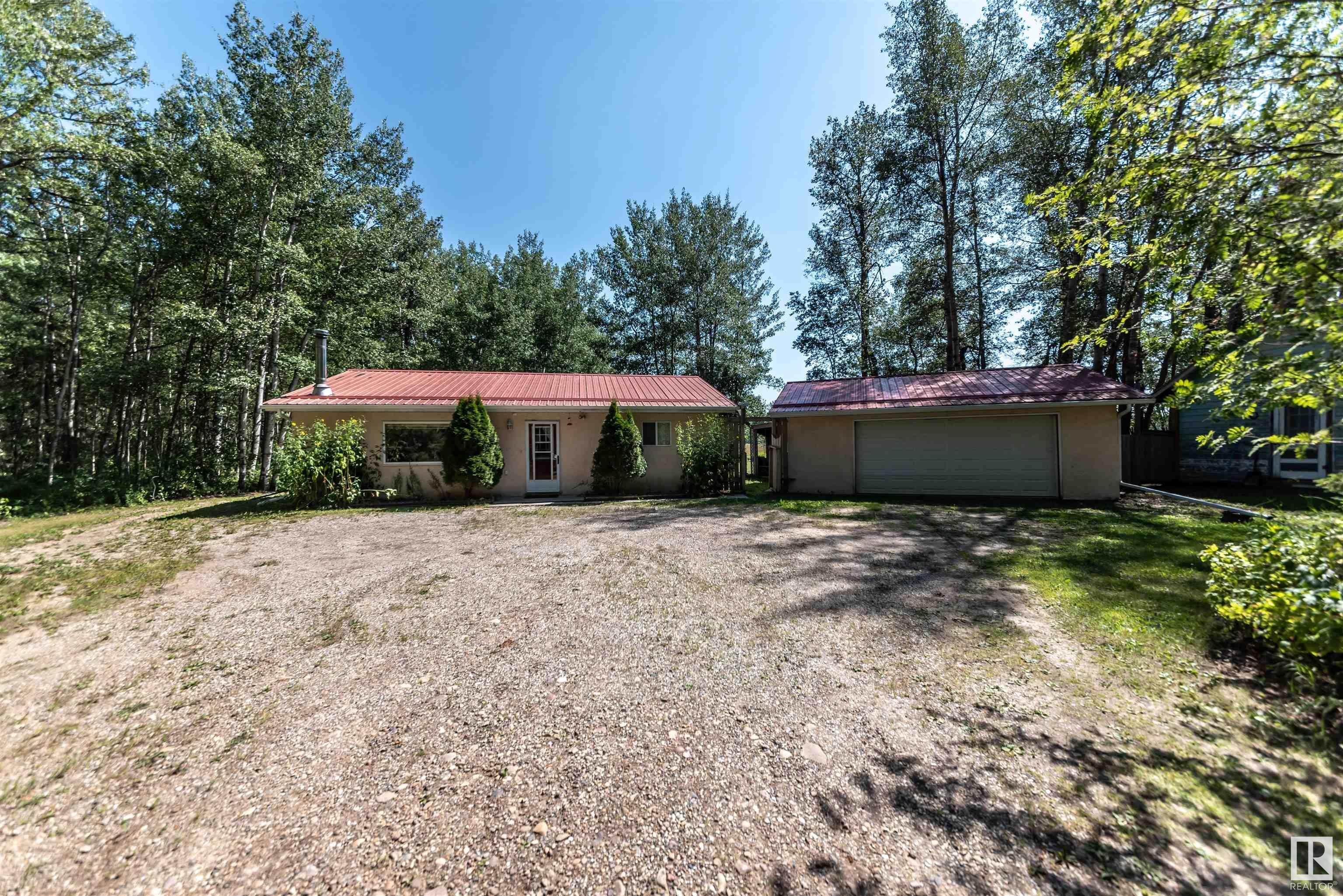 Property Photo: 4019A Hwy 633 AB T0E 0A1