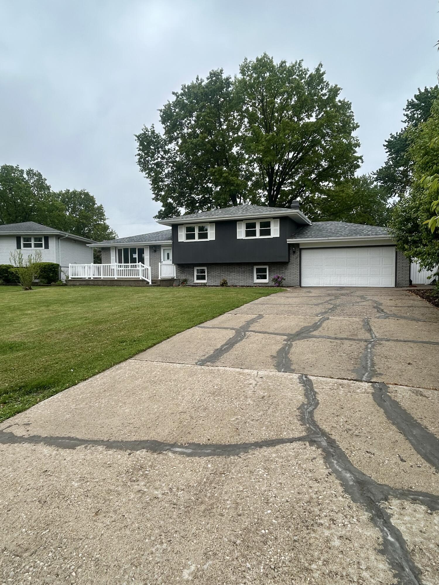 Property Photo:  5359 Redwood Avenue  IN 46368 