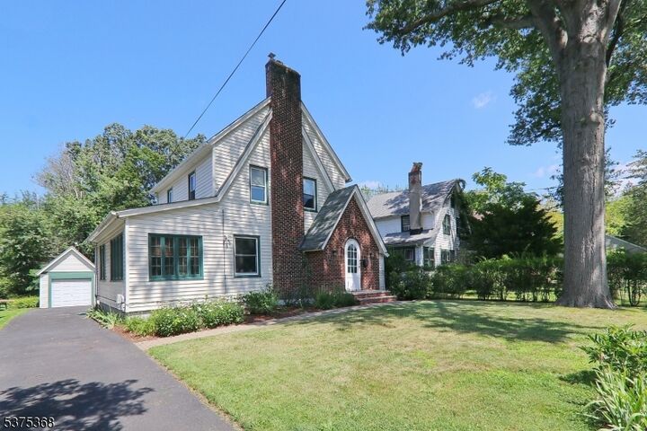 Property Photo:  1459 E 7th St  NJ 07062 