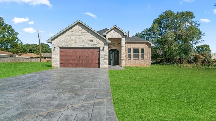 Property Photo:  3980 Proctor Steeet Street  TX 77705 