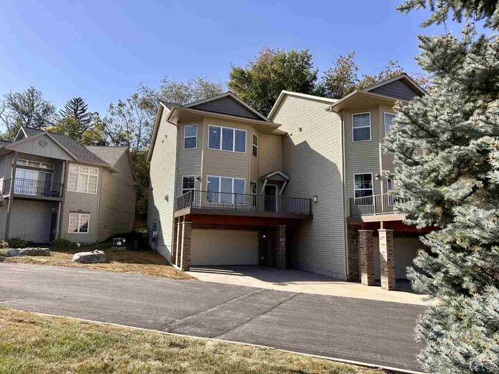 Property Photo: 275 Holiday Rd 1 IA 52241
