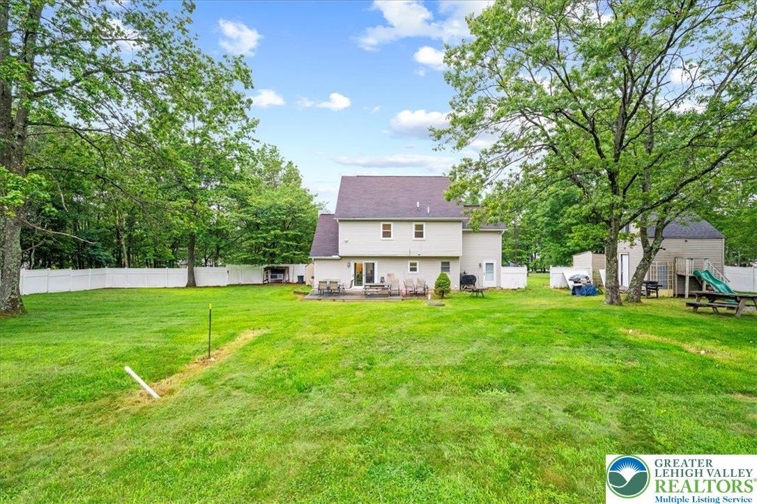 Property Photo:  2136 Palisades Drive  PA 18610 
