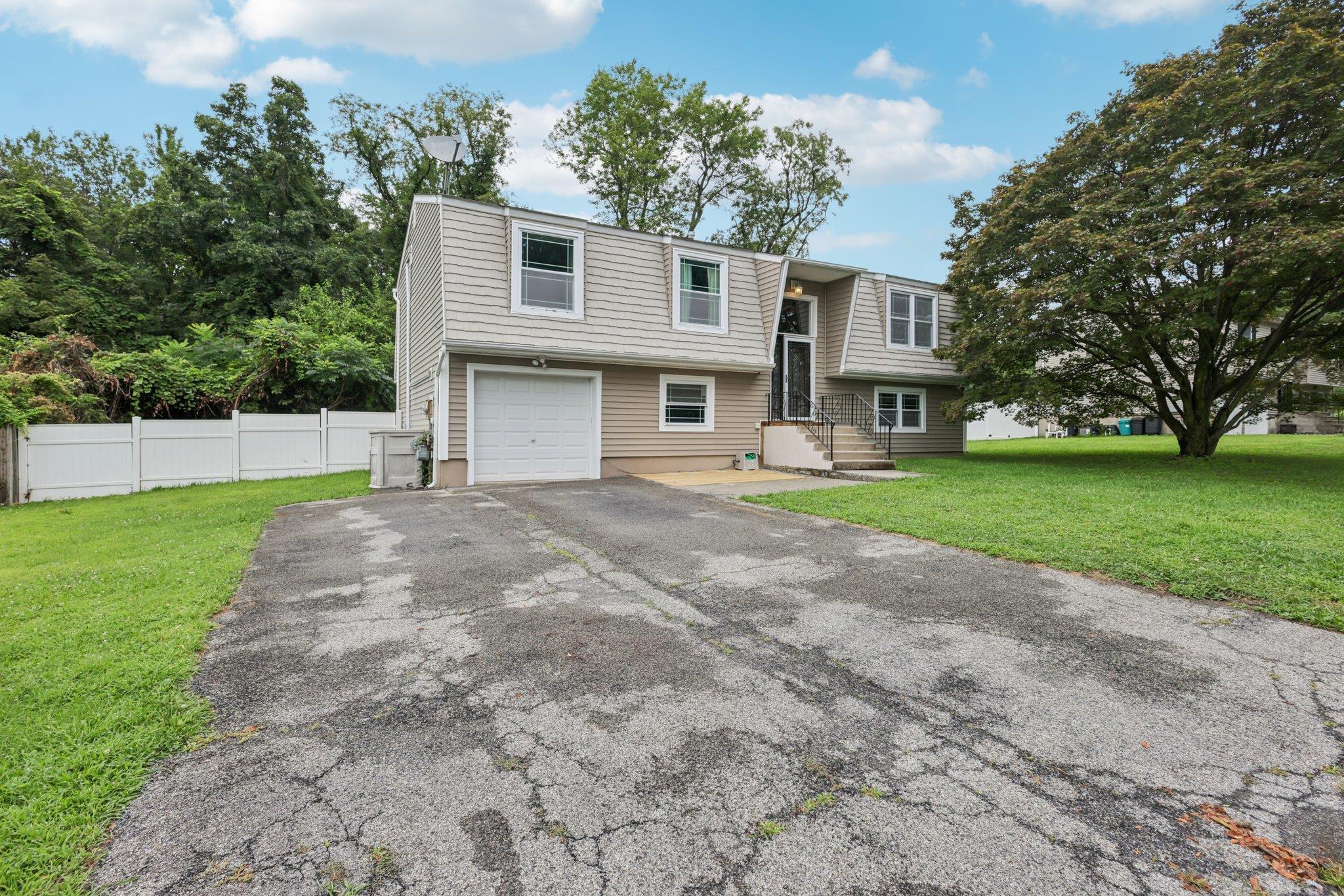 Property Photo: 510 Macnary Road NY 12553