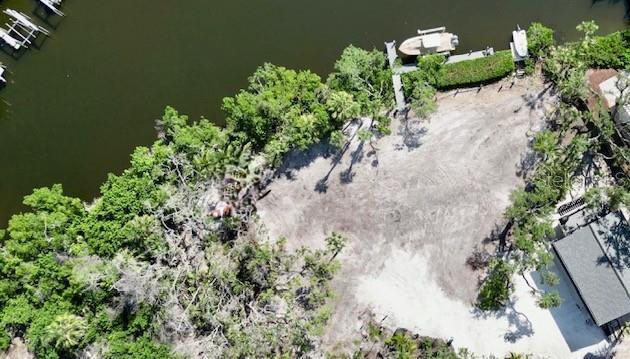 Property Photo: 7233 Midnight Pass Road FL 34242