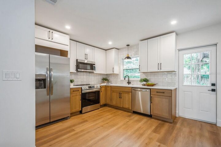Property Photo: 1747 Santa Anna Drive FL 34698
