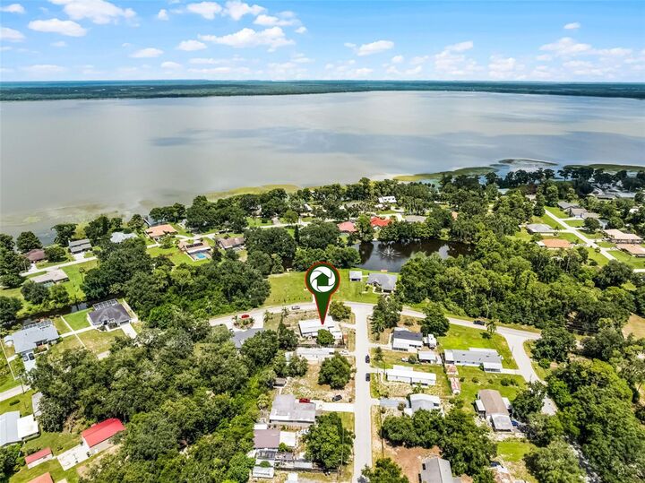 Property Photo: 5031 Timberlane Road FL 33898