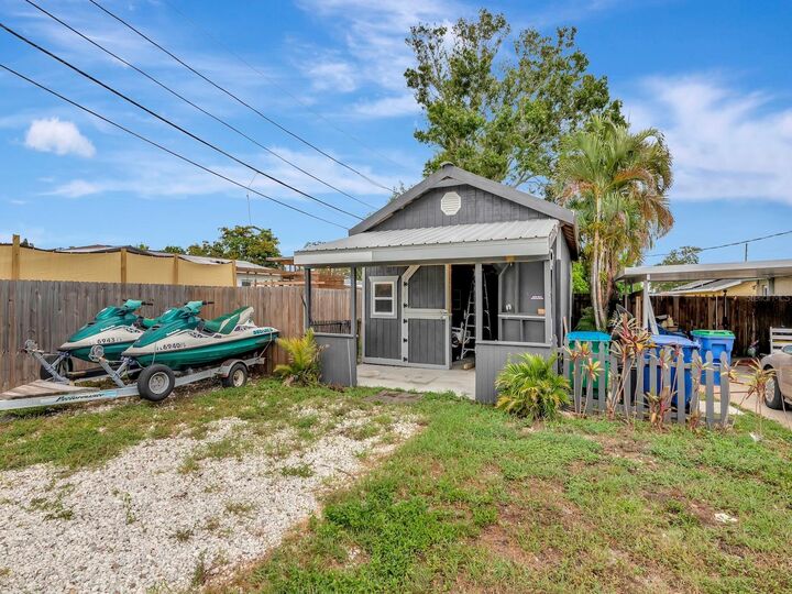 Property Photo: 11479 Walsingham Road FL 33778