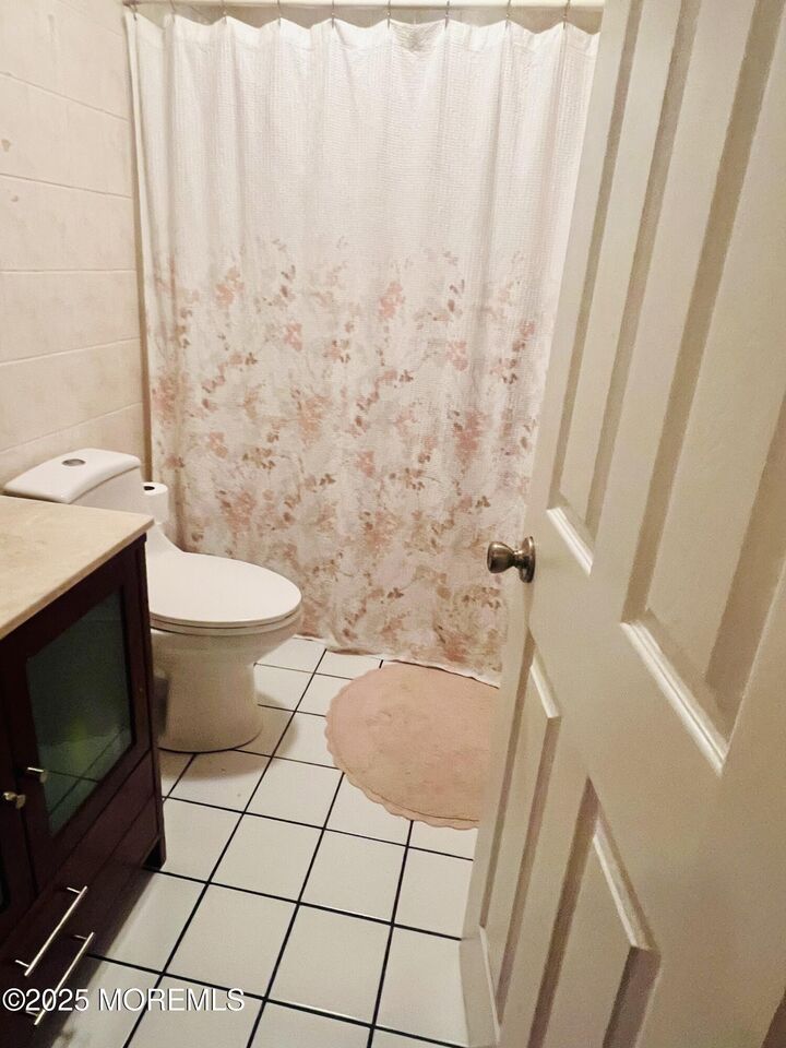 Property Photo: 372 Nautilus Drive NJ 08050