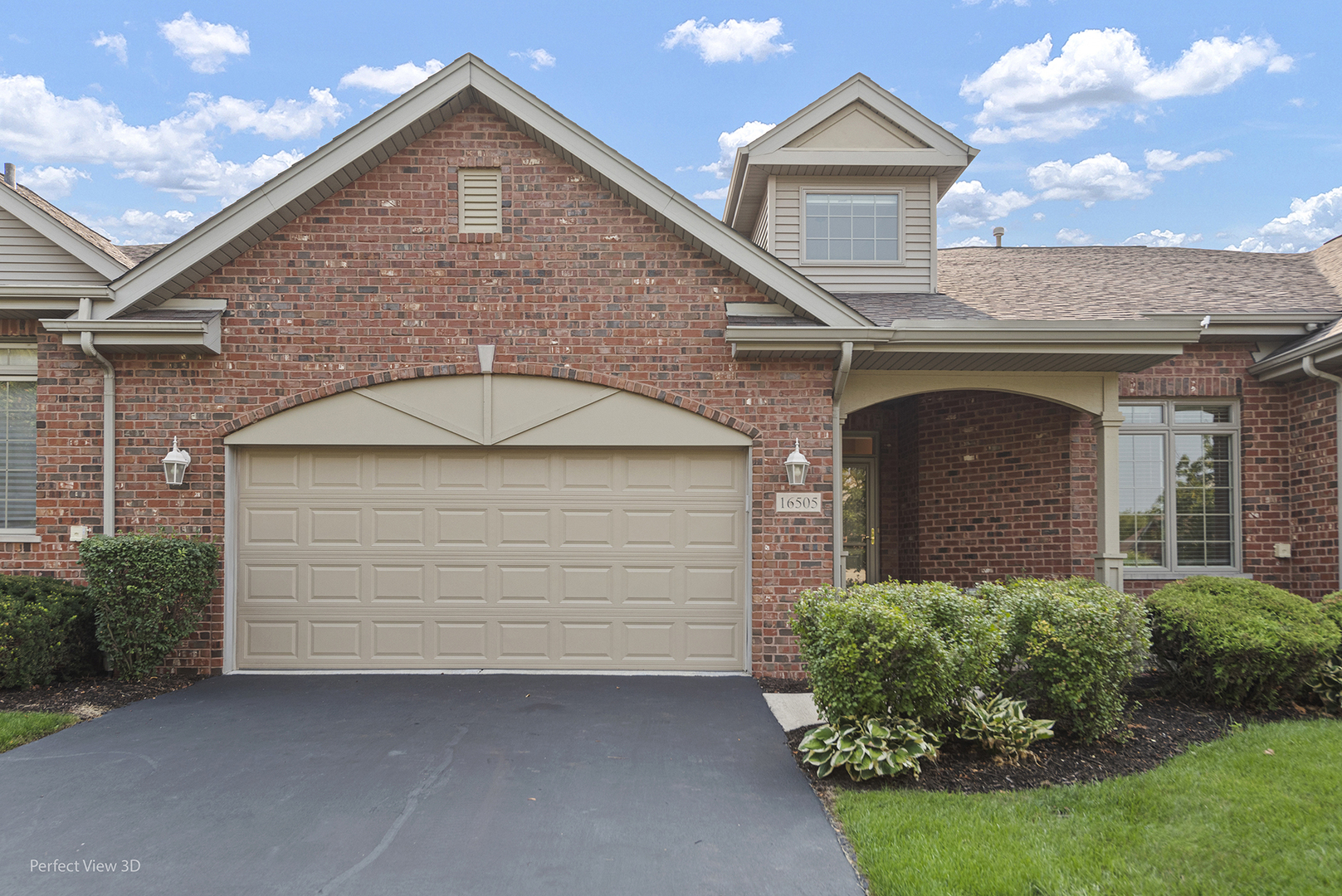 Property Photo: 16505 Garnet Court IL 60467