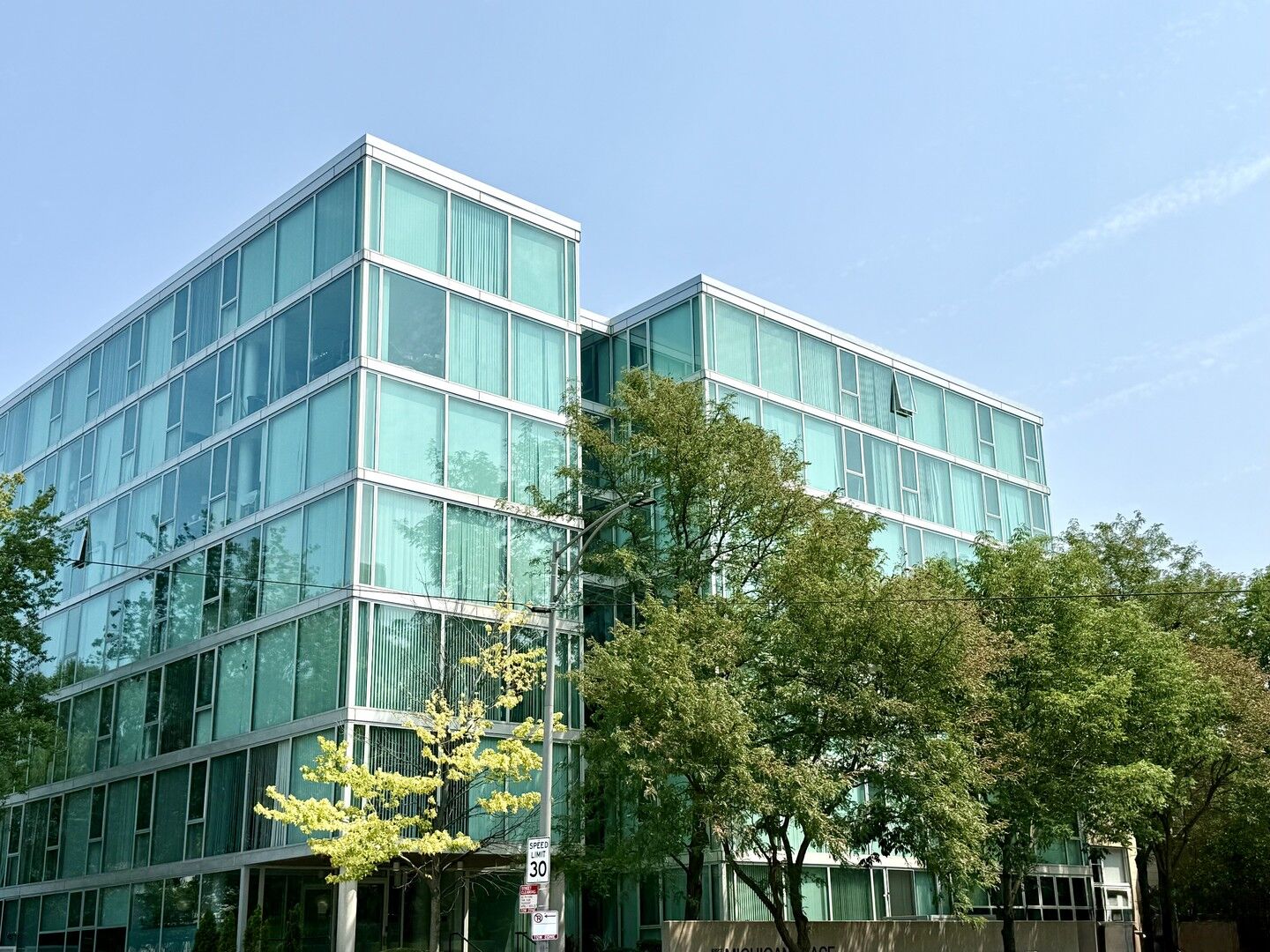 Property Photo: 3115 S Michigan Avenue 503 IL 60616