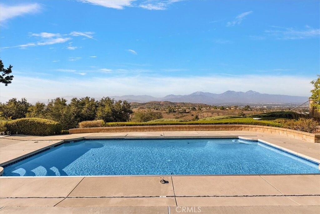 Property Photo:  524 Topside Place  CA 91765 