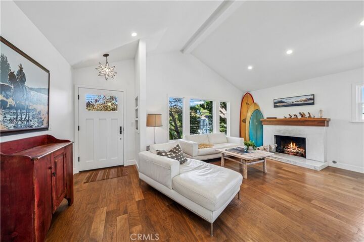 Property Photo:  229 Del Mar Avenue  CA 92627 