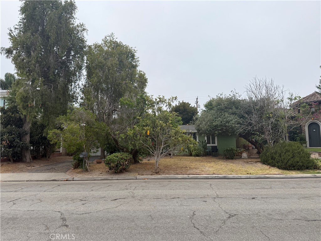 Property Photo: 2427 Margaret Drive CA 92663