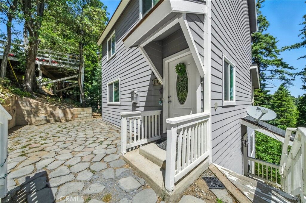 Property Photo:  576 Rose Lane  CA 92391 