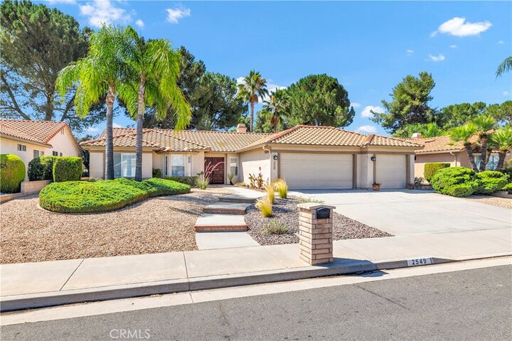 Property Photo: 2549 Peach Tree Street CA 92545