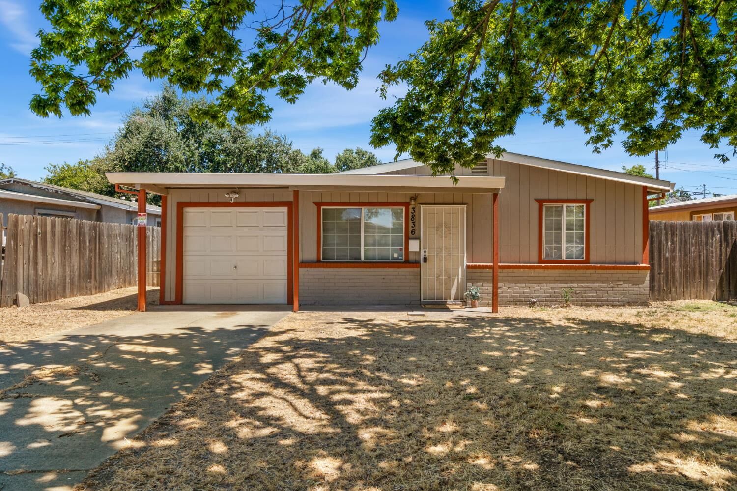 Property Photo:  3836 Alder Street  CA 95838 