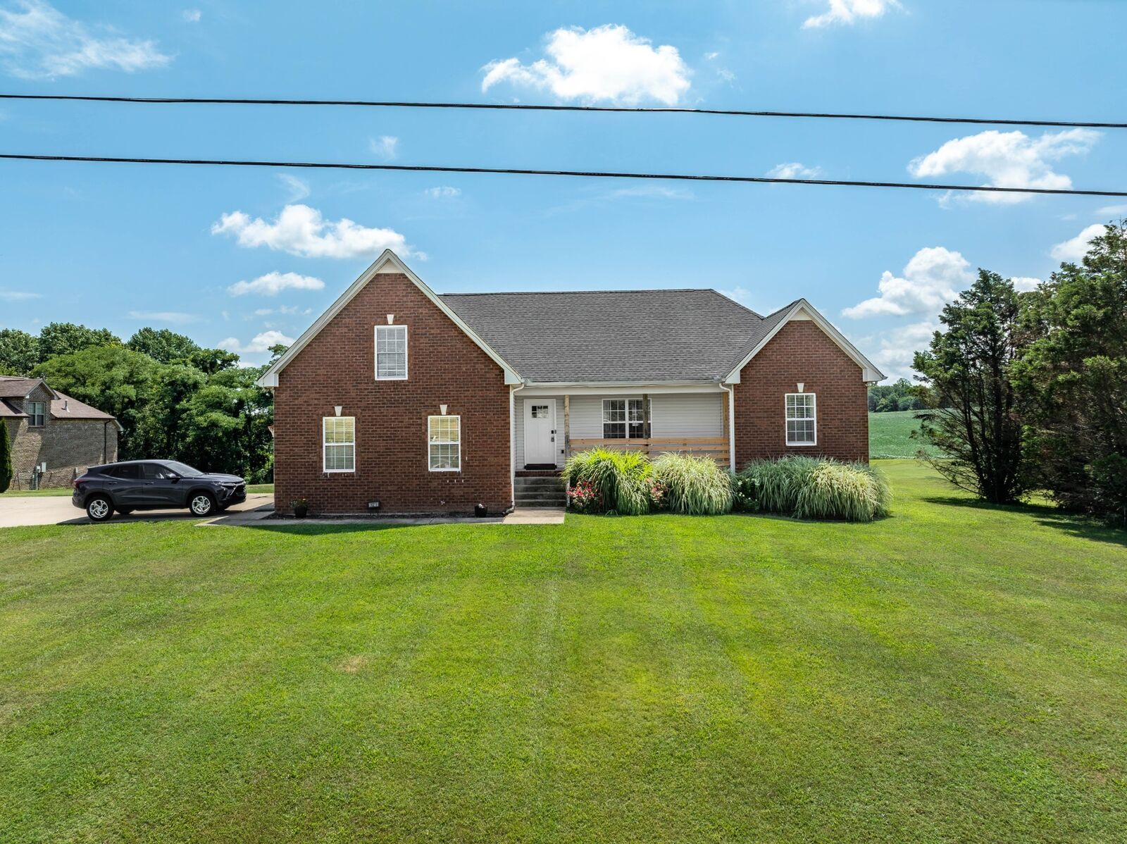 Property Photo:  3029 Meadowview Ct  TN 37049 