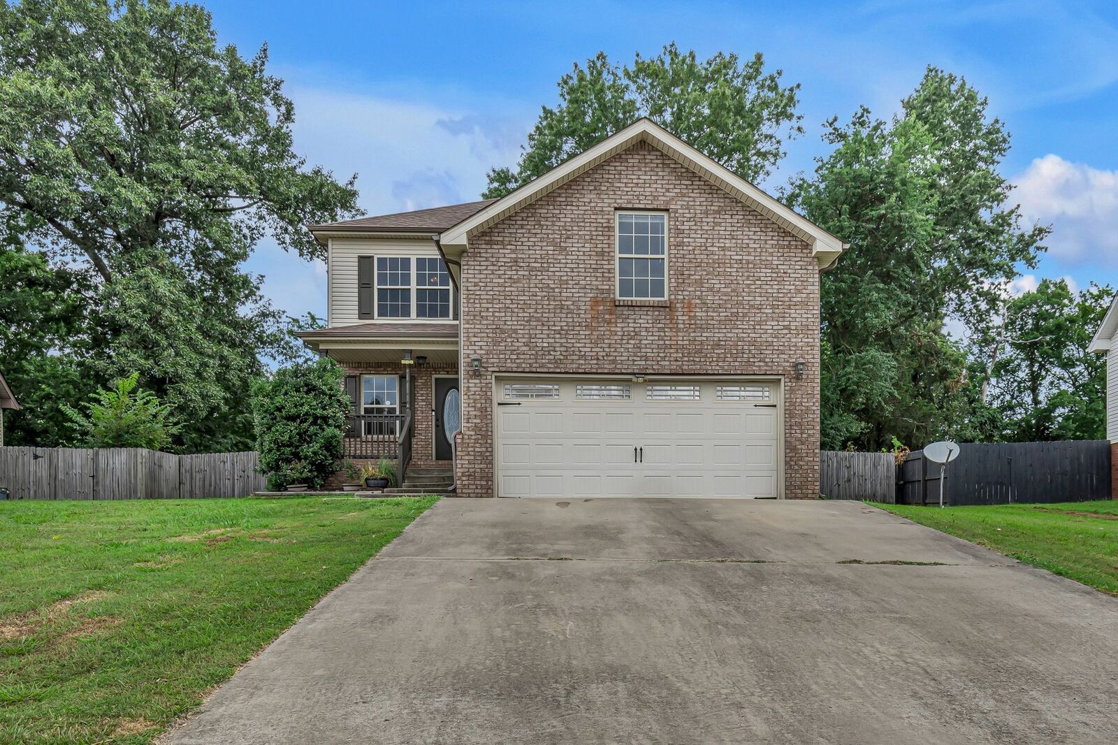 Property Photo:  1845 Jackie Lorraine Dr  TN 37042 