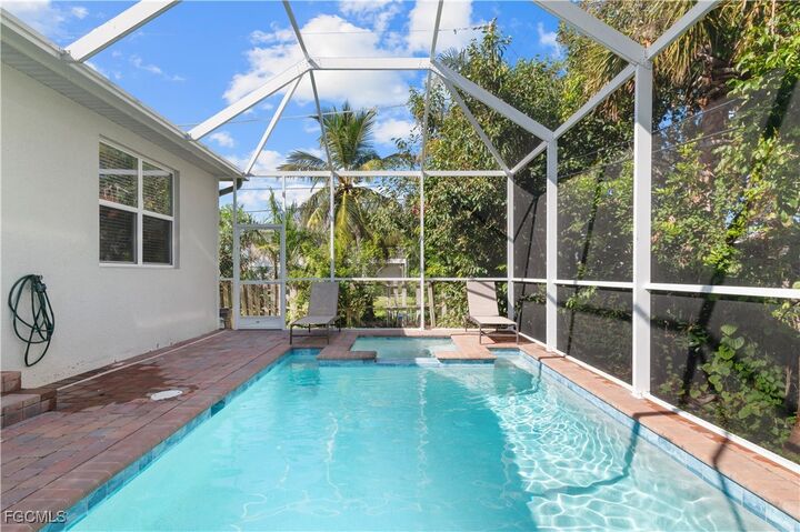 Property Photo:  4320 Little Hickory Road  FL 34134 
