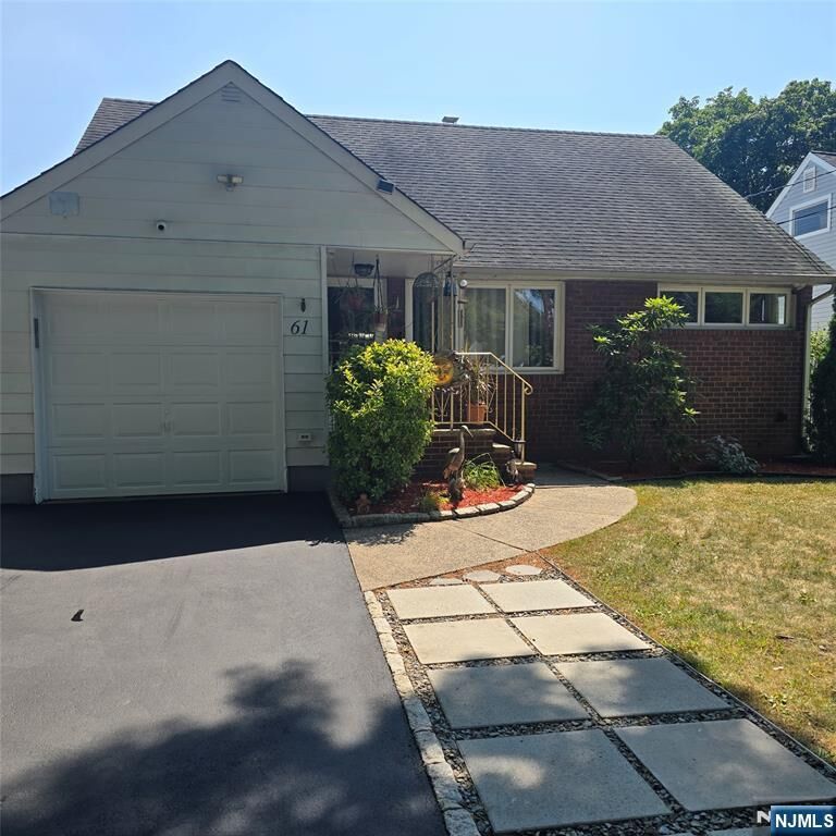 Property Photo:  61 Hobart Street  NJ 07660 