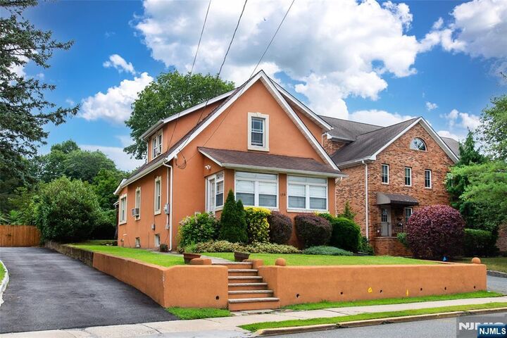 154 Roseland Avenue  Caldwell NJ 07006 photo