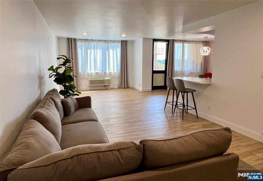 Property Photo:  344 Prospect Avenue 4B  NJ 07601 