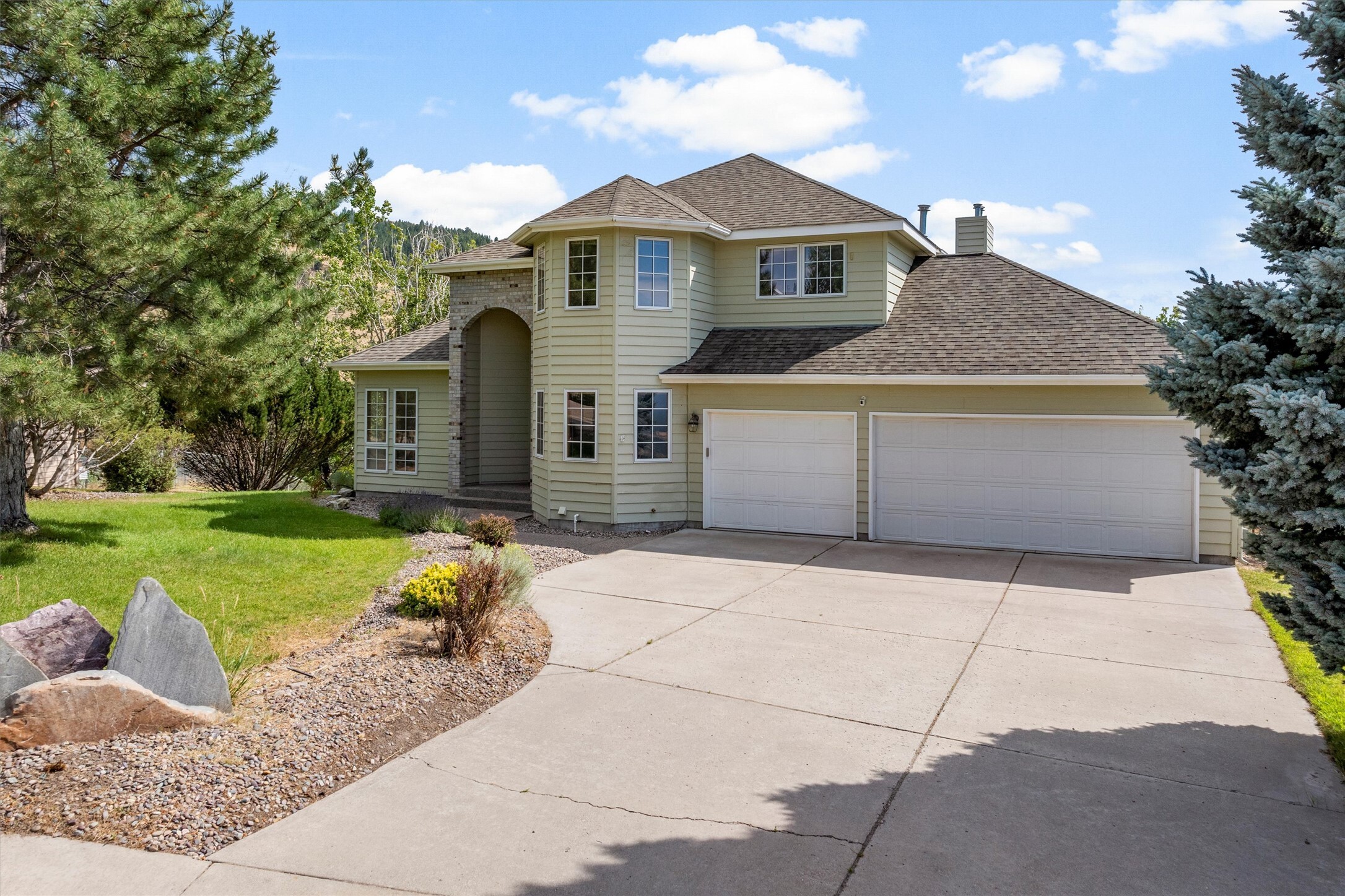 Property Photo:  121 Southridge Drive  MT 59803 