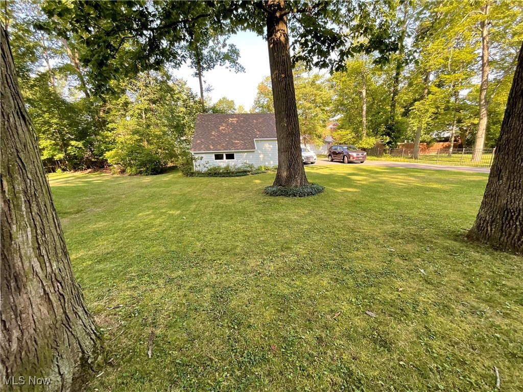 Property Photo:  7240 Oak Drive  OH 44514 