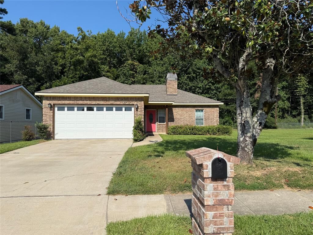 Property Photo: 6848 Rockwell Place LA 71119