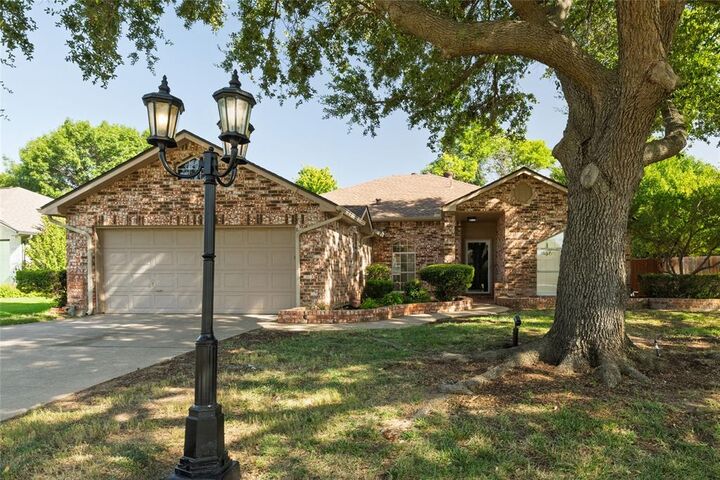 Property Photo:  10 Monterey Drive  TX 76262 