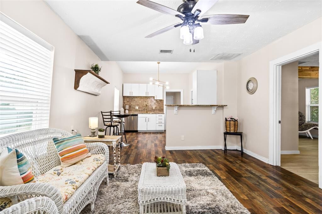 Property Photo:  614 Rice Street  TX 75020 