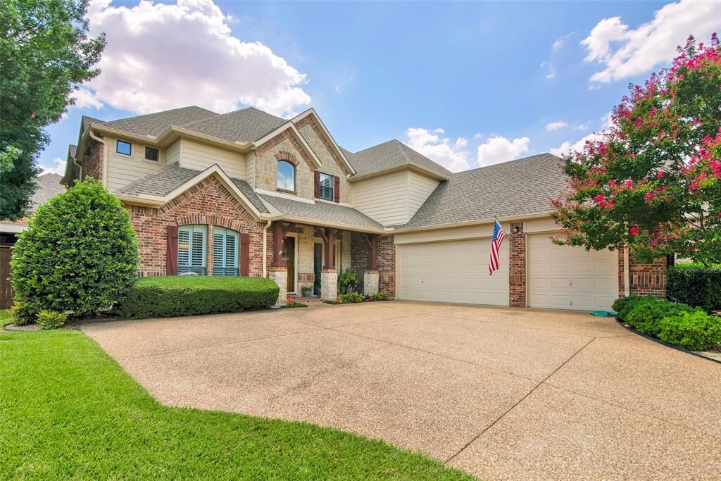 Property Photo: 4301 Landsdowne Drive TX 75072