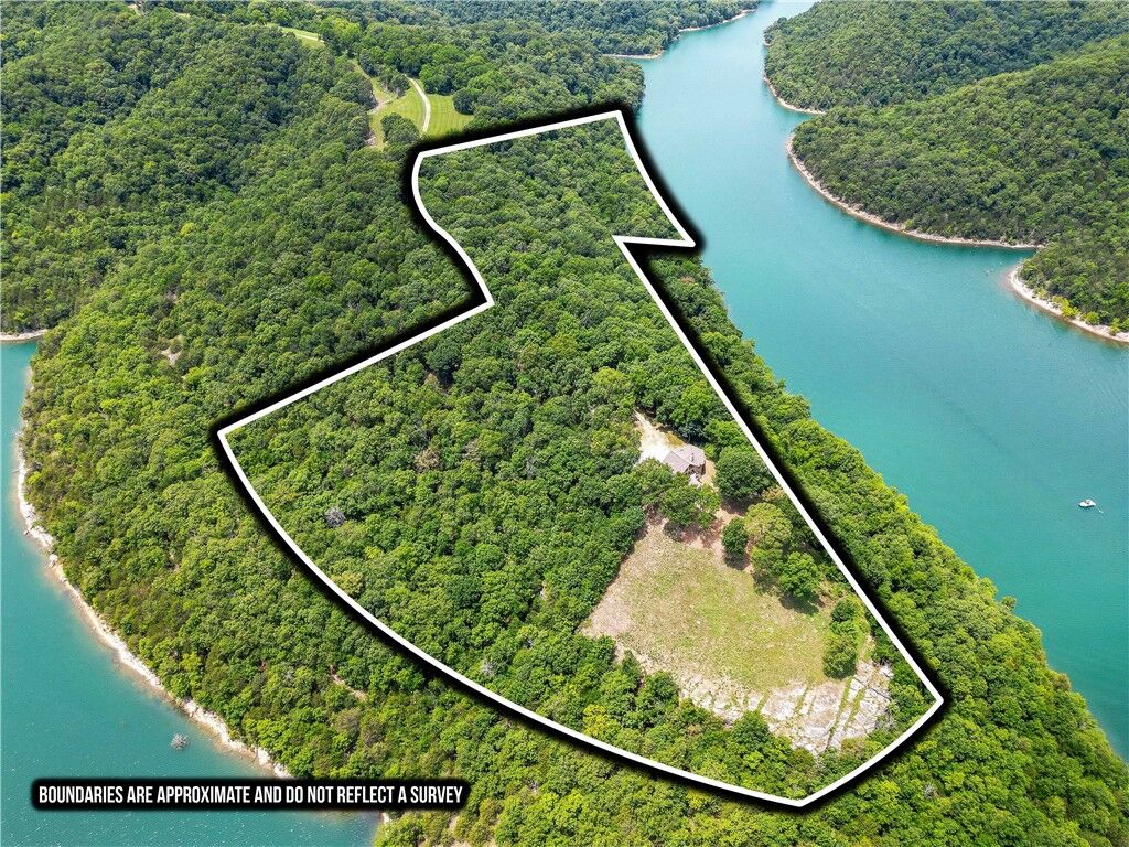 Property Photo: 20462 Tacker Road AR 72732