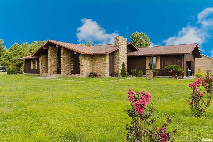 Property Photo:  15694 Moellers Road  IL 62959 